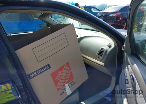 2005 Chevrolet Malibu from USA, damaged, VIN 1G1ZS52F15F175774